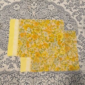 Vintage Set of 2 Sears Floral Pillowcases 42x36 Yellow Gold Blue Green Cottage